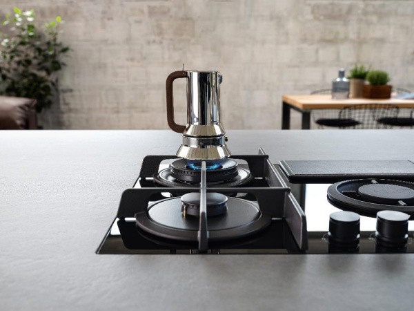 картинка Варочная панель Elica NIKOLATESLA FLAME EVO BL/A/88 от магазина SEFI